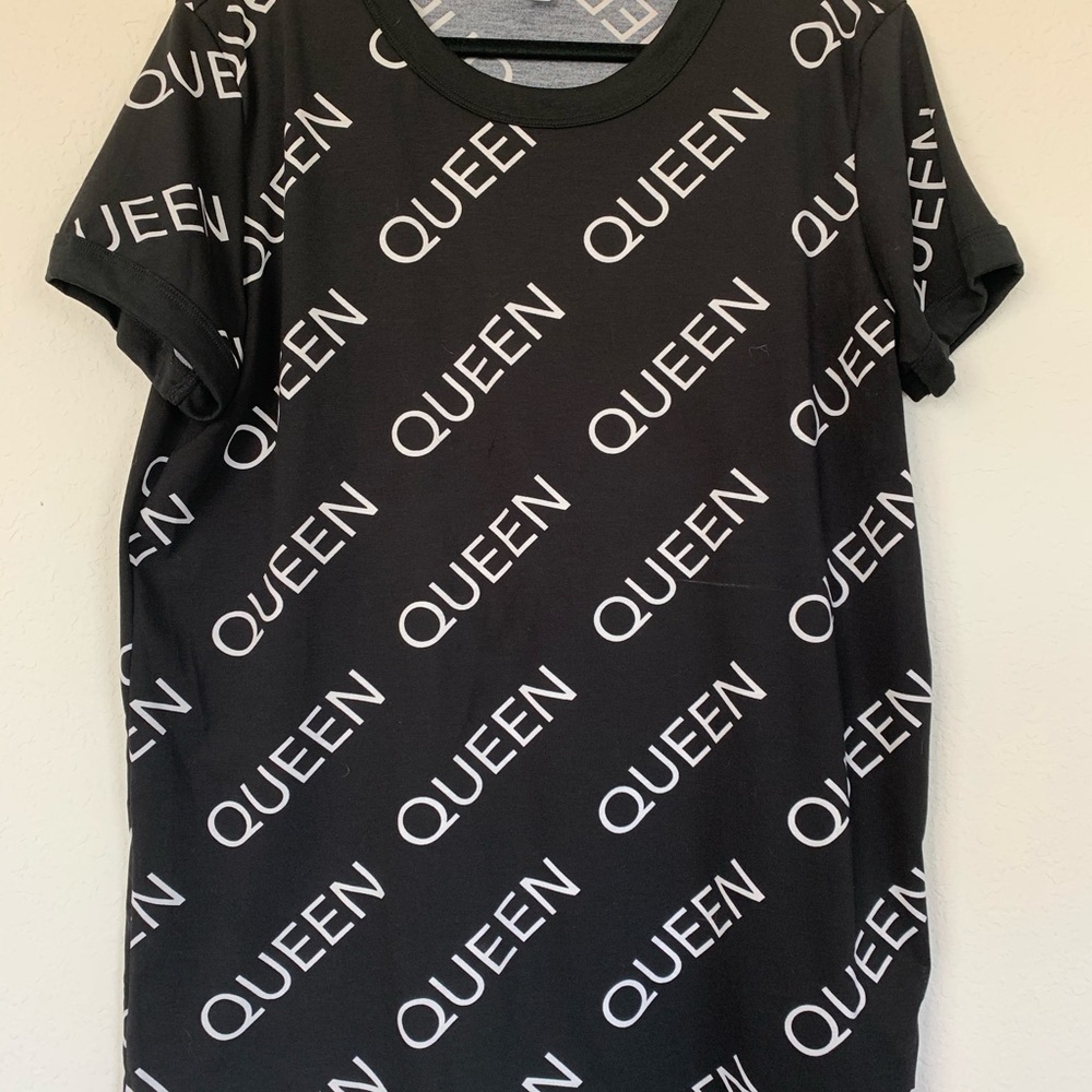 LuLaRoe XL Liv Tee